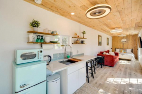 Modern Hill Country Container